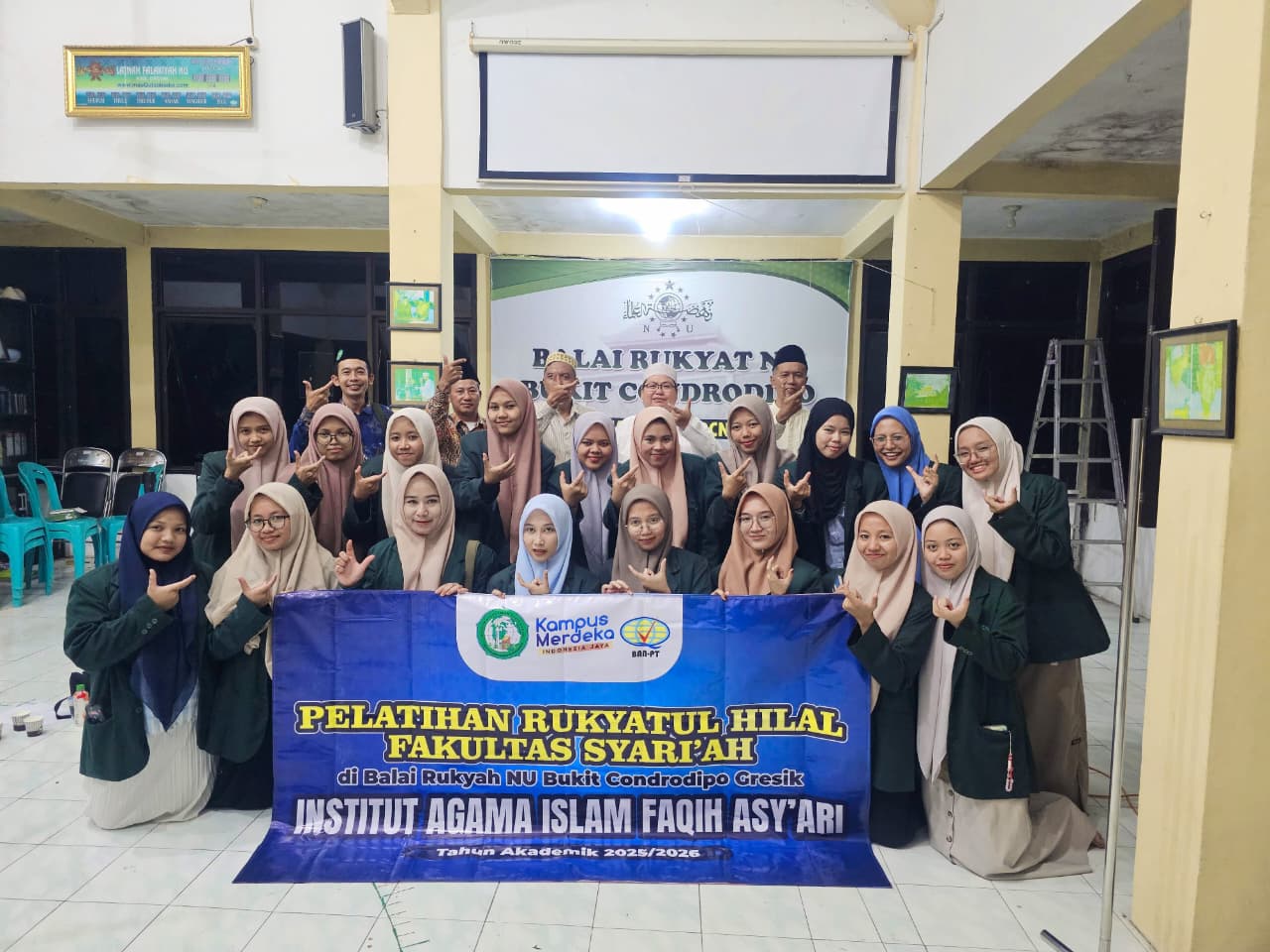 Mahasiswi HES IAIFA Kediri Ikuti Pelatihan Rukyatul Hilal di Balai Rukyah Bukit Condrodipo Gresik