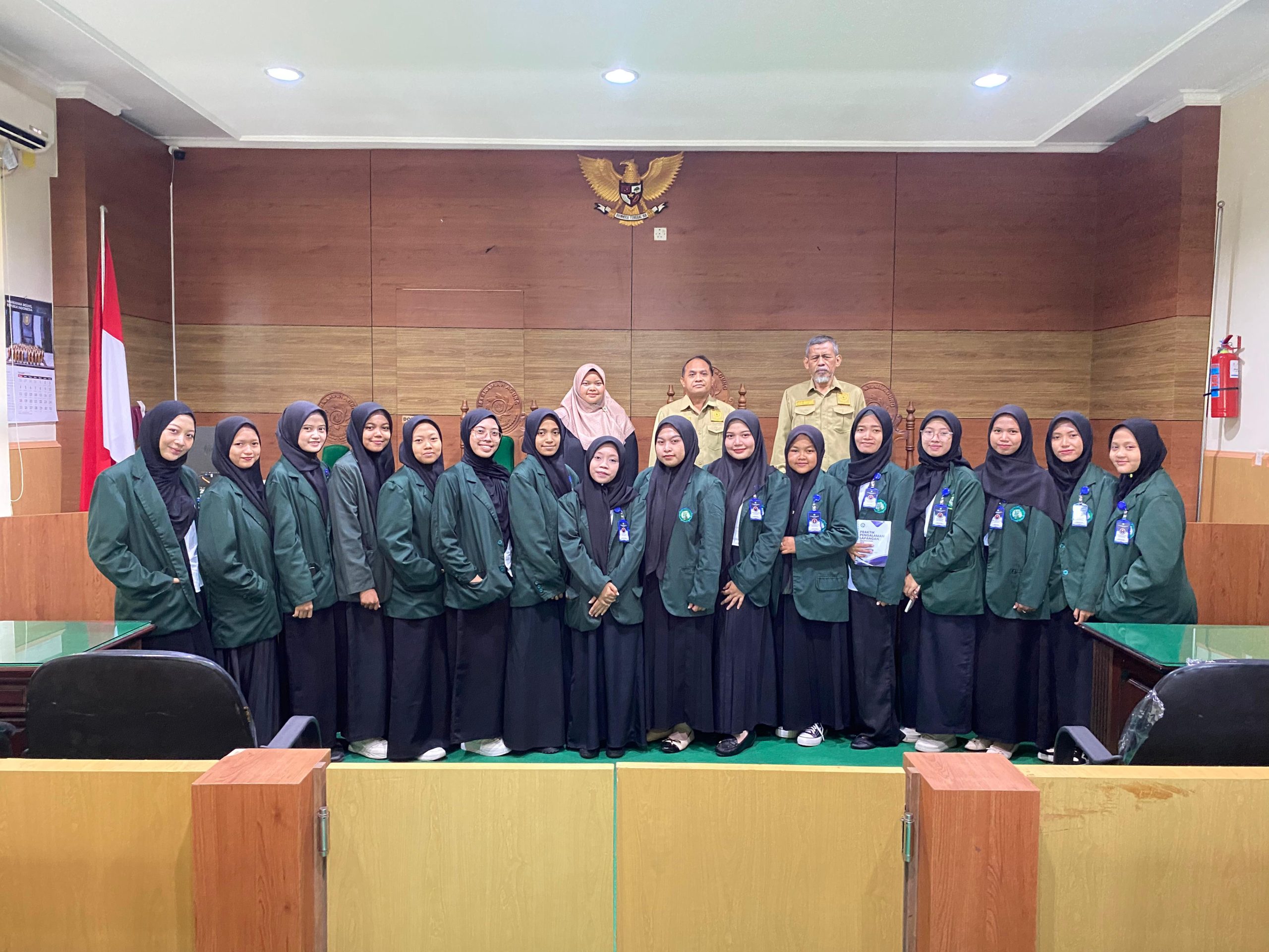 Mahasiswa IAIFA Kediri Ikuti PPL di Pengadilan Agama Kabupaten dan PA Kota Kediri Dapat Apresiasi Pimpinan Pengadilan
